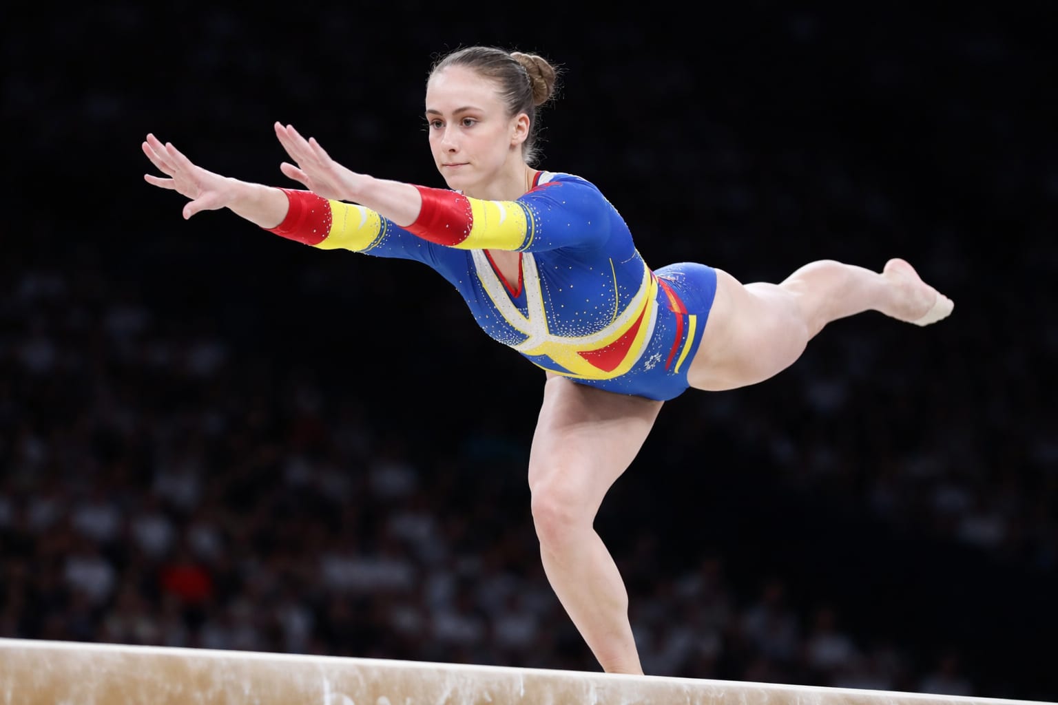 Gimnasta Amalia Ghigoarță se retrage la 19 ani din cauza unei accidentări grave