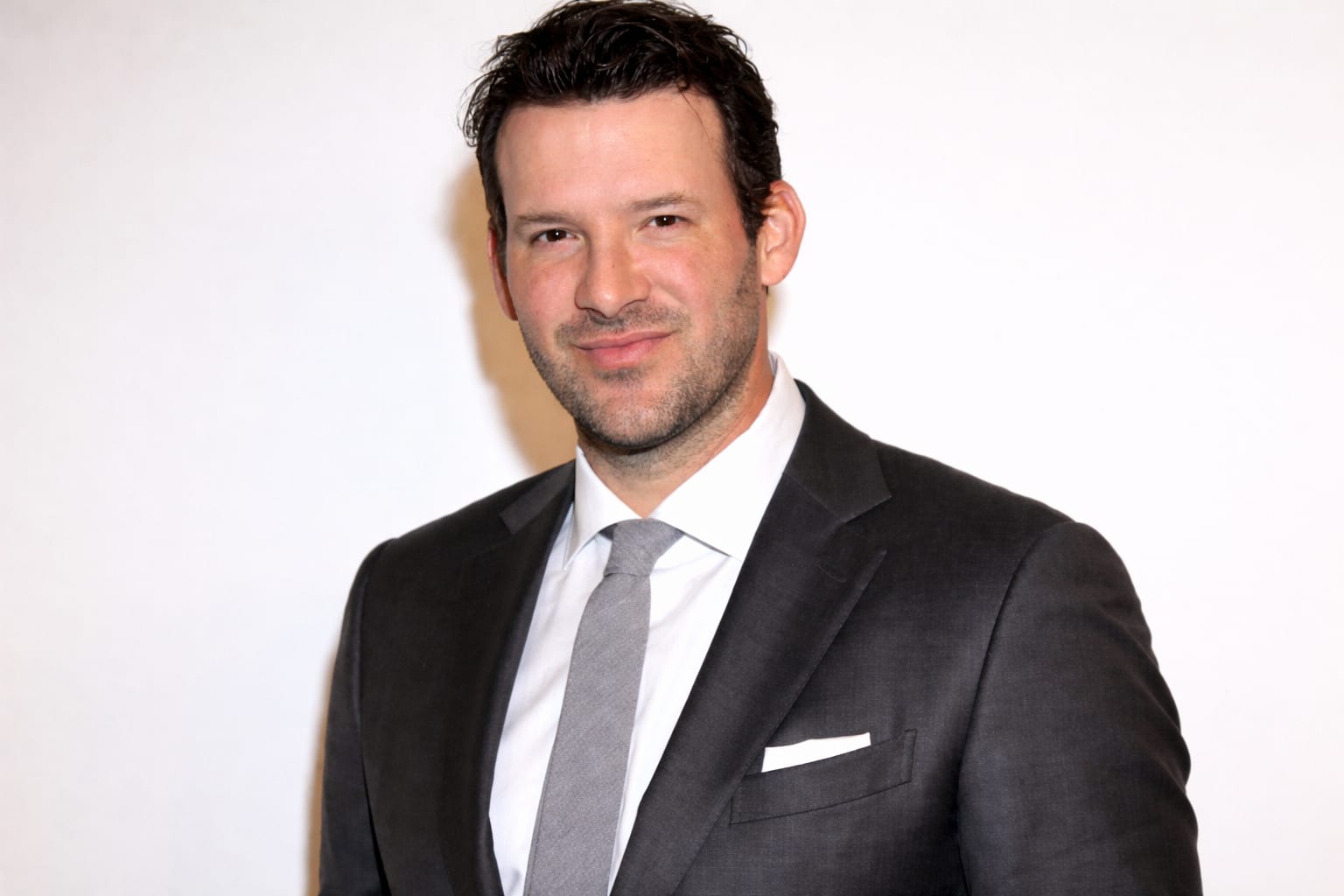 Analistul sportiv Tony Romo a fost suspendat de CBS după arestarea pentru conducere sub influența alcoolului