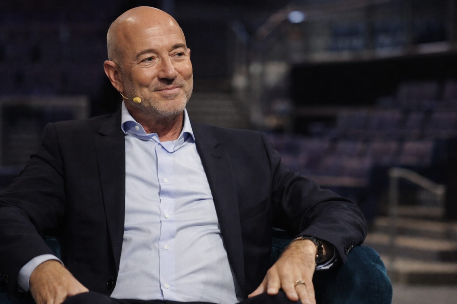 Fondatorul Amazon Jeff Bezos a intrat în acționariatul clubului Liverpool