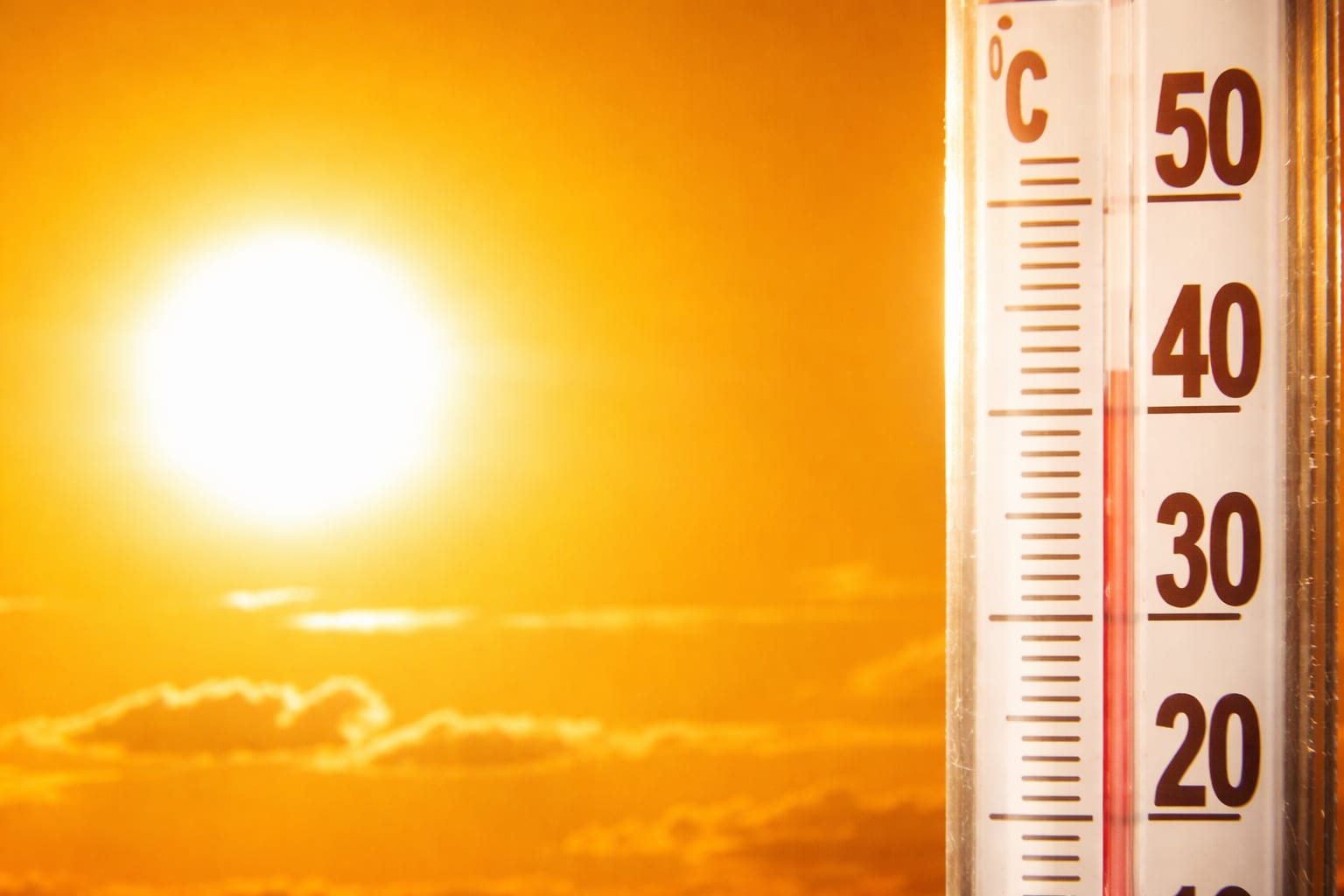 Val de căldură în România marți, cu temperaturi de până la 41 de grade Celsius în vestul țării