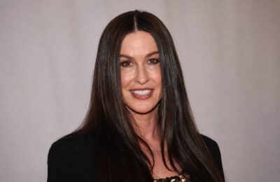 Alanis Morissette își dă în judecată fosta manageră după cererea unui contract pe 15 ani