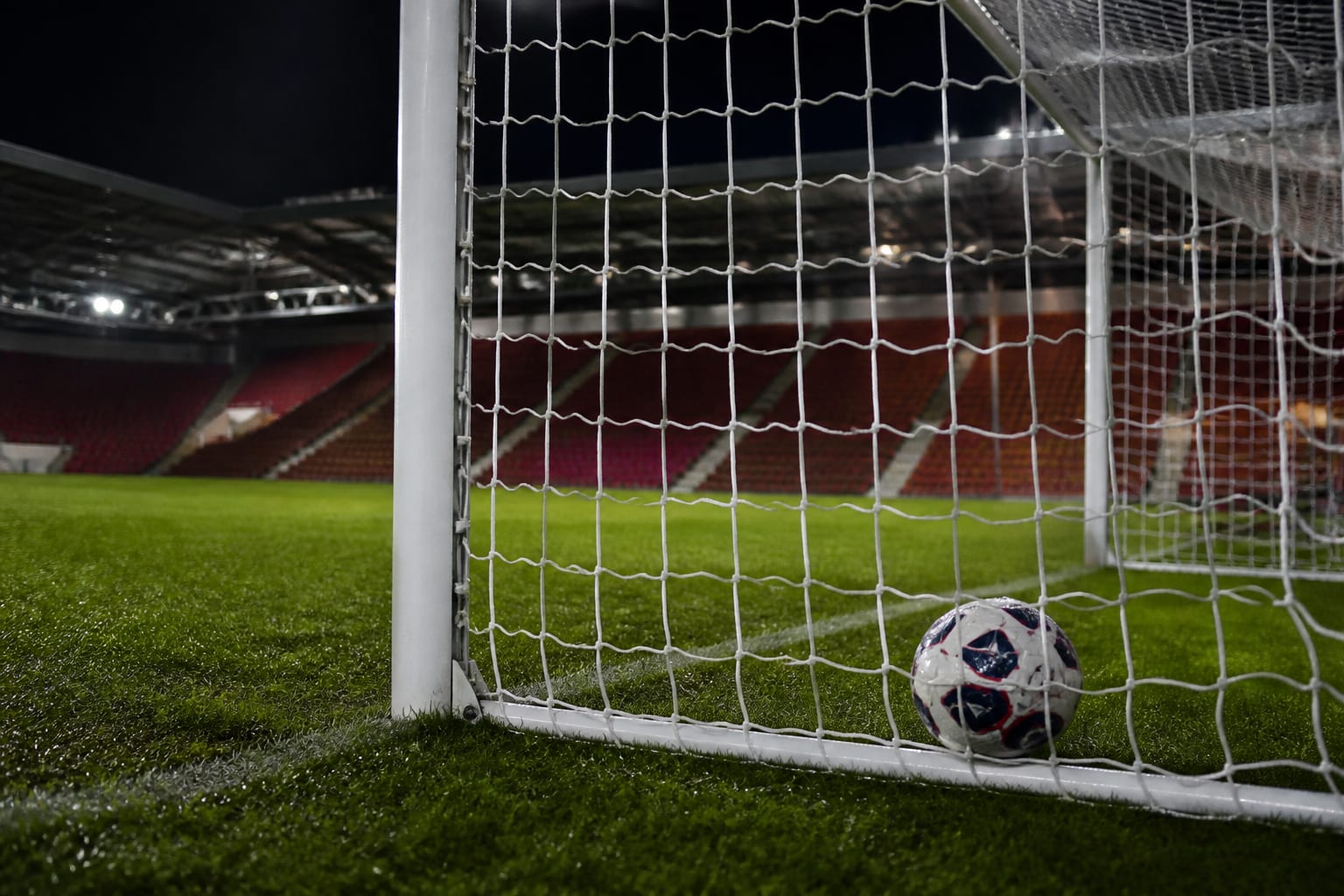 Stadionul Ashton Gate pe timp de Night