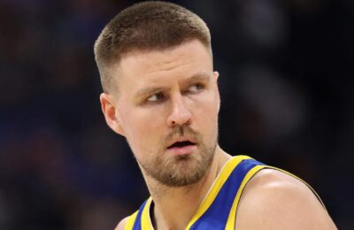 Kristaps Porzingis lipsește pe termen nedefinit și ratează începutul pregătirii cu Golden State Warriors
