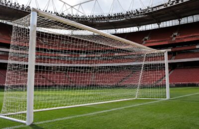 Arsenal primește Leeds la reluarea Premier League după verdictul privind Manchester City